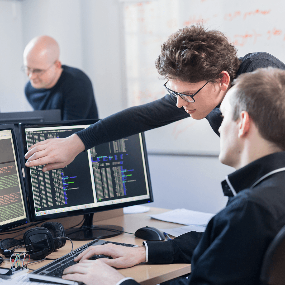 startup-business-entrepreneurship-problem-solving-young