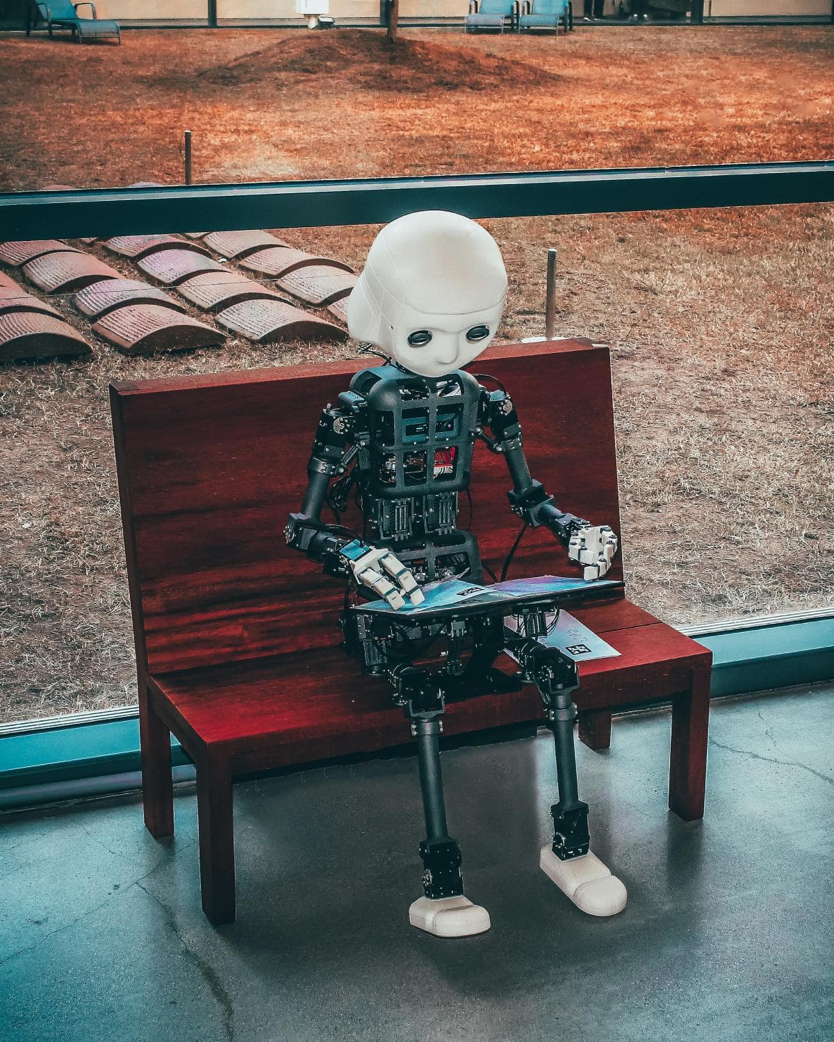 Robot reading a document